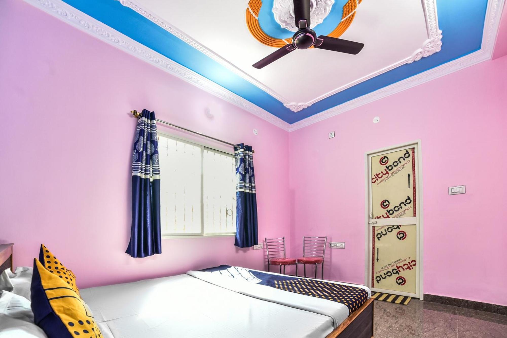 Spot On Devlok Guest House Patna  Exterior photo